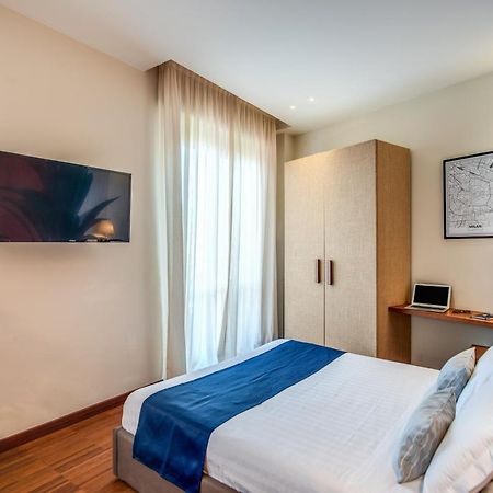 Milhouse Suites Duomo Милан Экстерьер фото